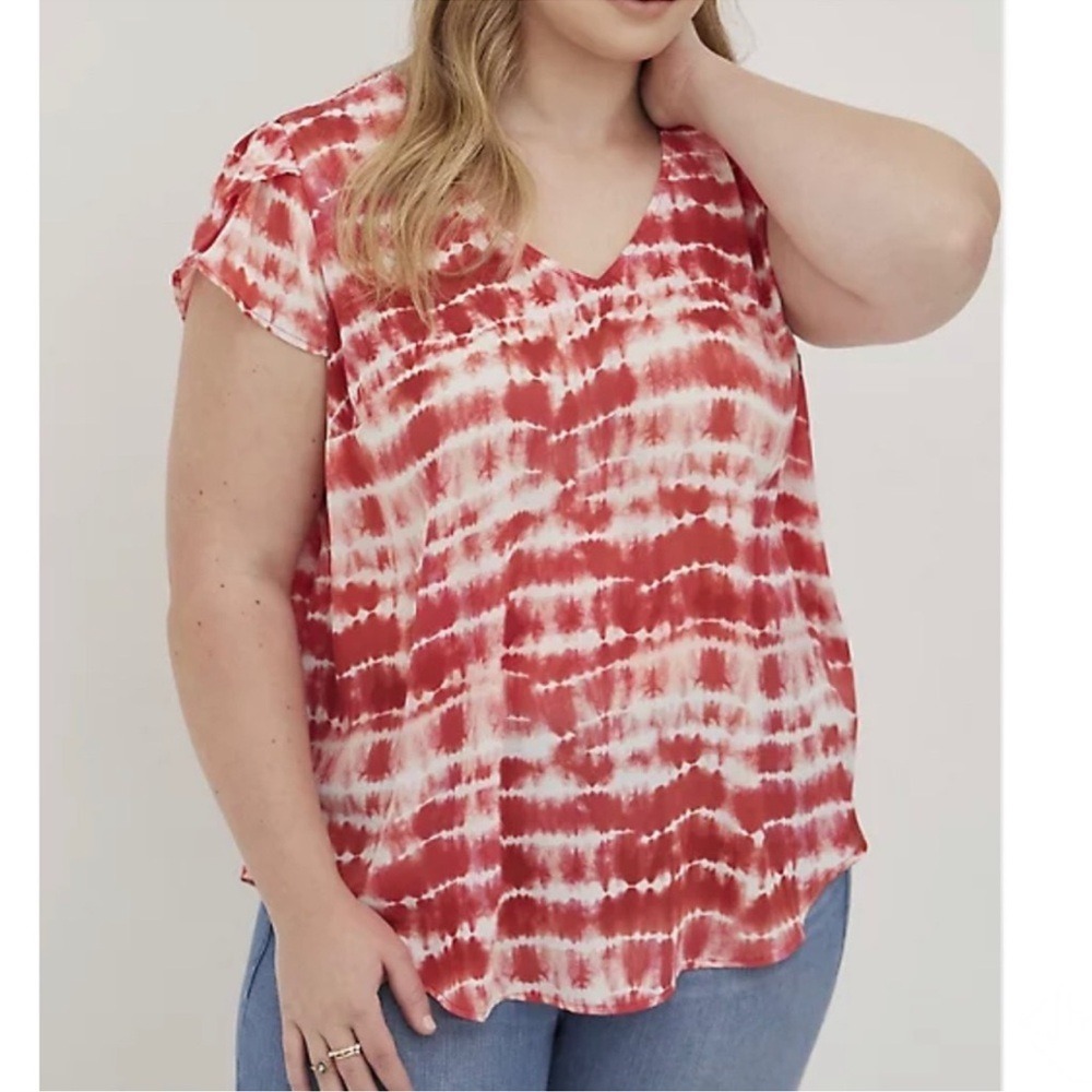 Torrid Georgette Size 3 Red Tie‎ Dye V-Neck Short Sleeve Blouse Top Plus Size